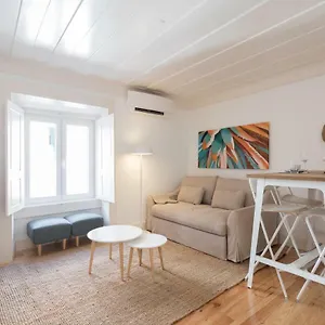 https://feels-like-home-anjos-lovely-apartment.hotels-lisbon-portugal.com
